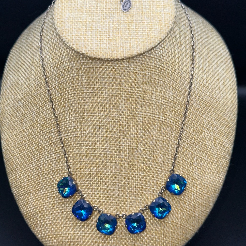Elegant Blue Crystal Necklace